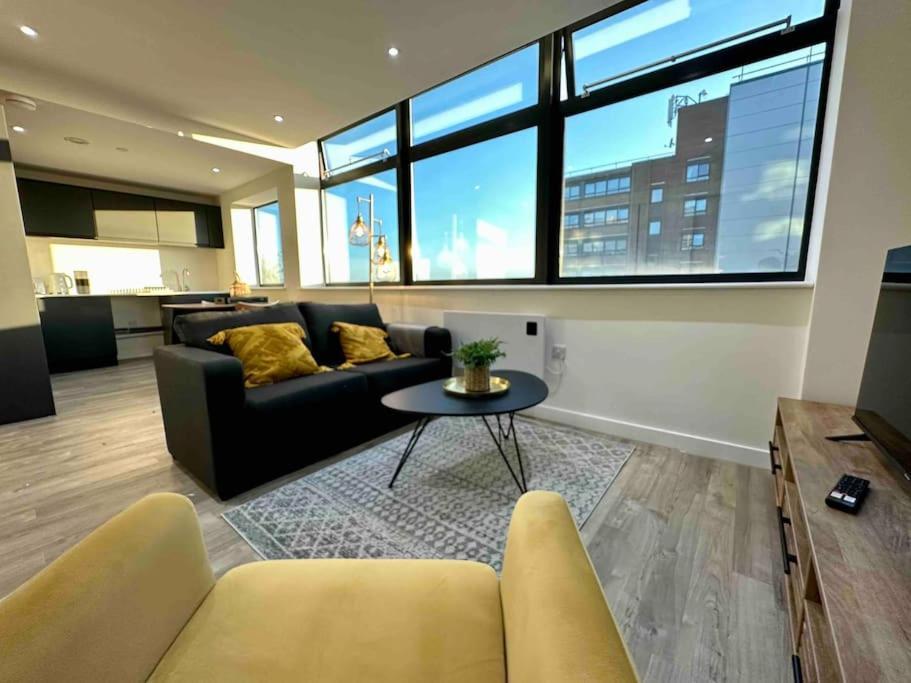 Apartamento 1 Bed Flat With View Of Old Trafford Mánchester Exterior foto